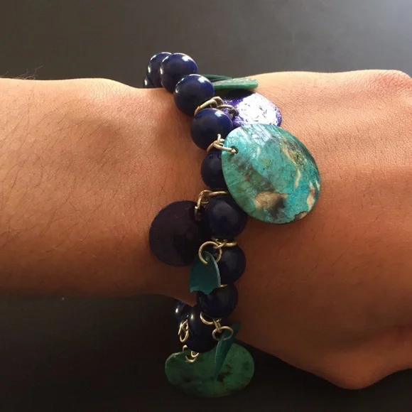 Navy marble blue shells bracelet - Picture 2 of 4